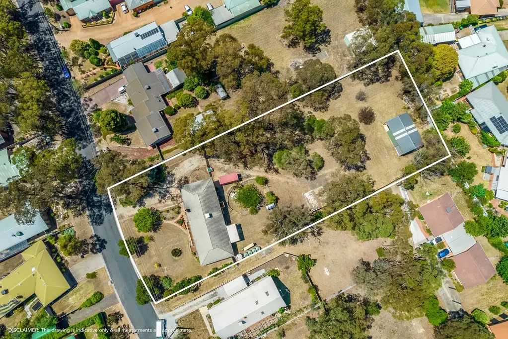 10-12 Lowe Street, Kangaroo Flat, VIC 3555