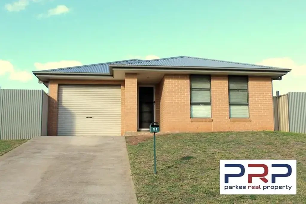 31 Park Street, Parkes, NSW 2870