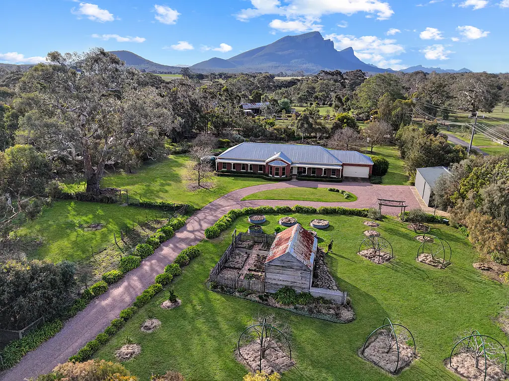 18-24 Henty Street, Dunkeld, VIC 3294