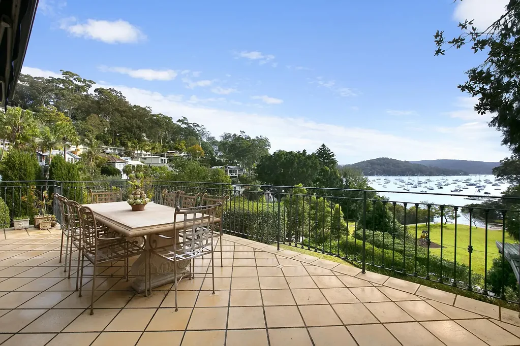 Pittwater Views with a European Flair