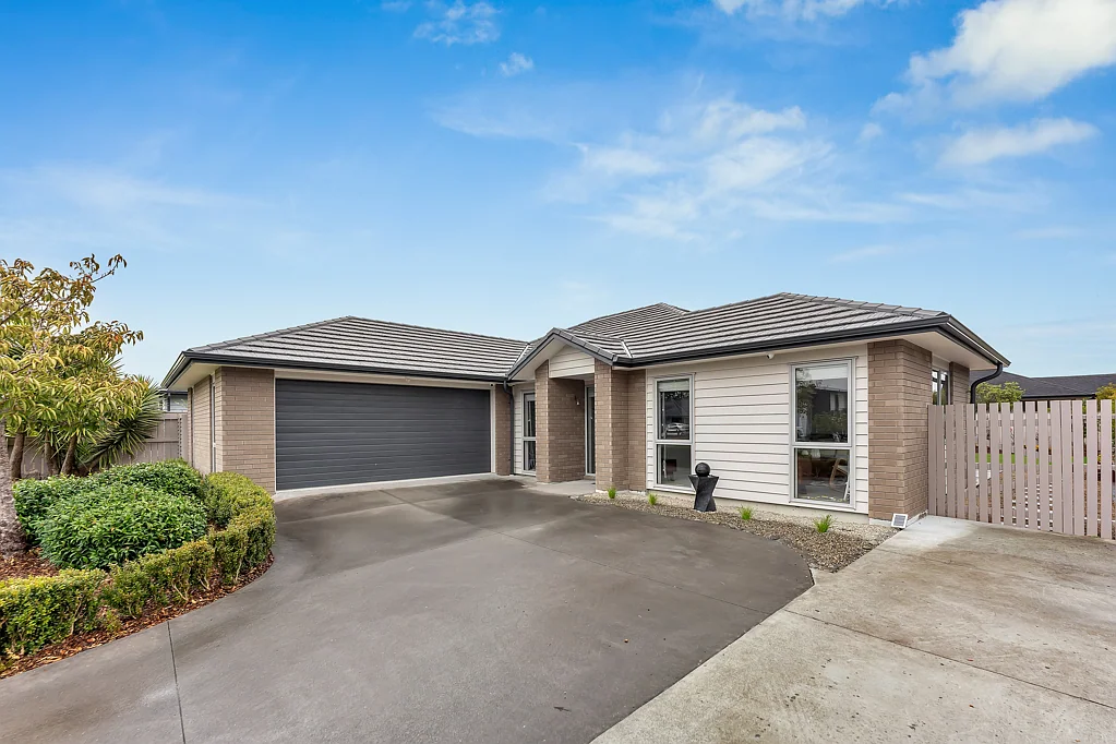 15 Larmer Drive, Kumeu, Rodney, Auckland