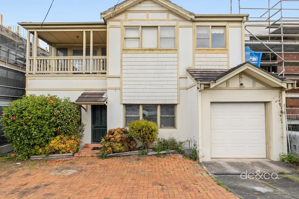 Russell Lea 4બેડરૂમ A rare opportunity in a premier setting