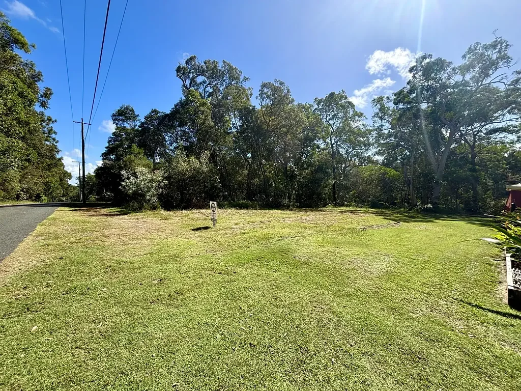 Russell Island Island Living Starts Here – Level 546m² Block Close to boat ramp.