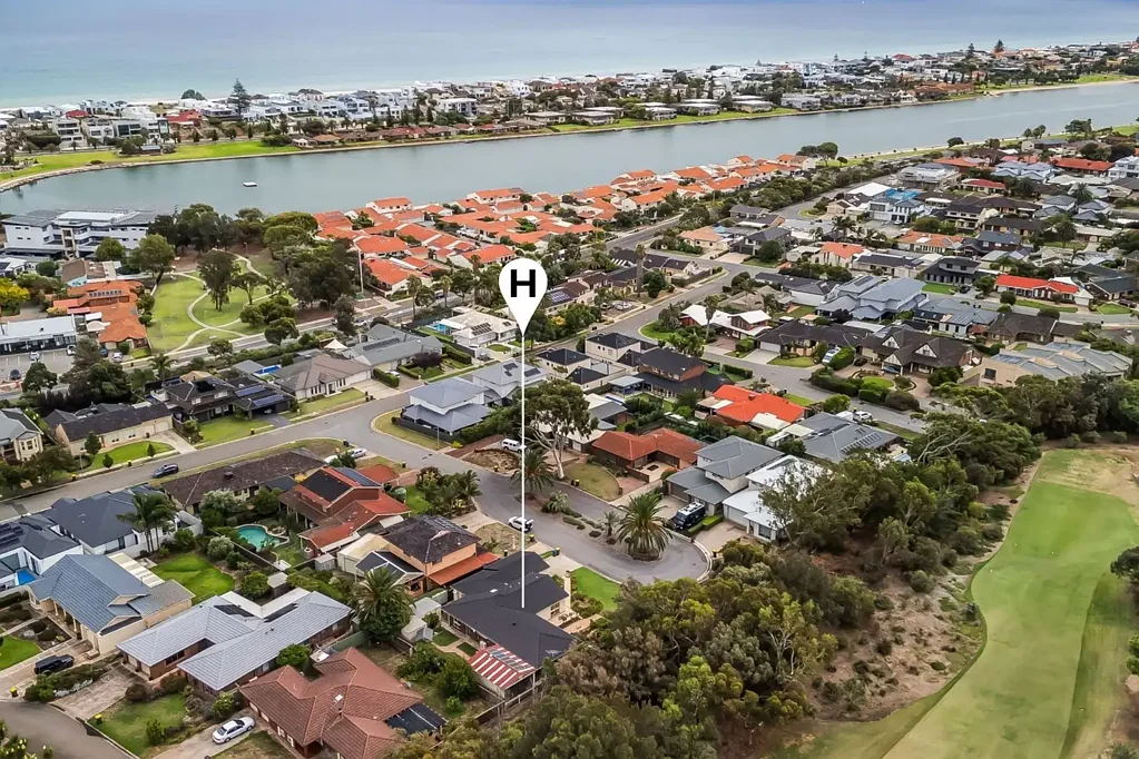 4 Kooyonga Grove, West Lakes, SA 5021