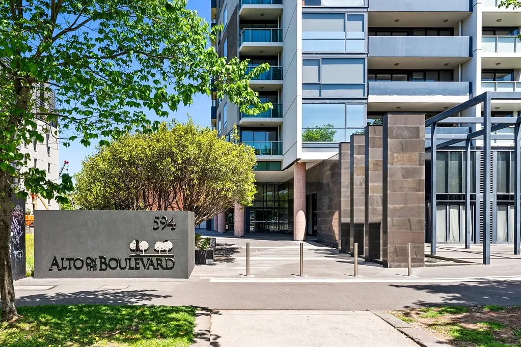 Stylish Fully Furnished 1-Bedroom Apartment