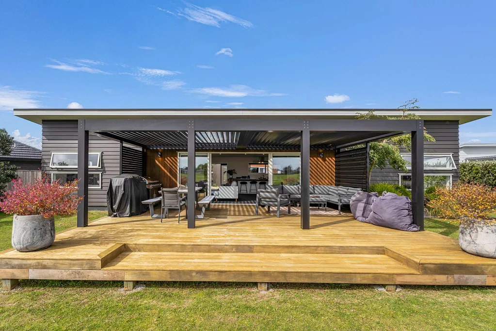 Matarangi 3Moenga Vendors on the move! Present offers!