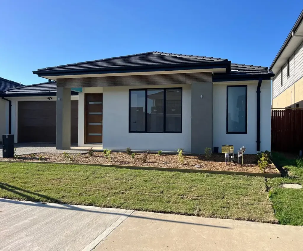 Clyde North 4 Bedroom Beautiful 4 Bedroom Single Story House