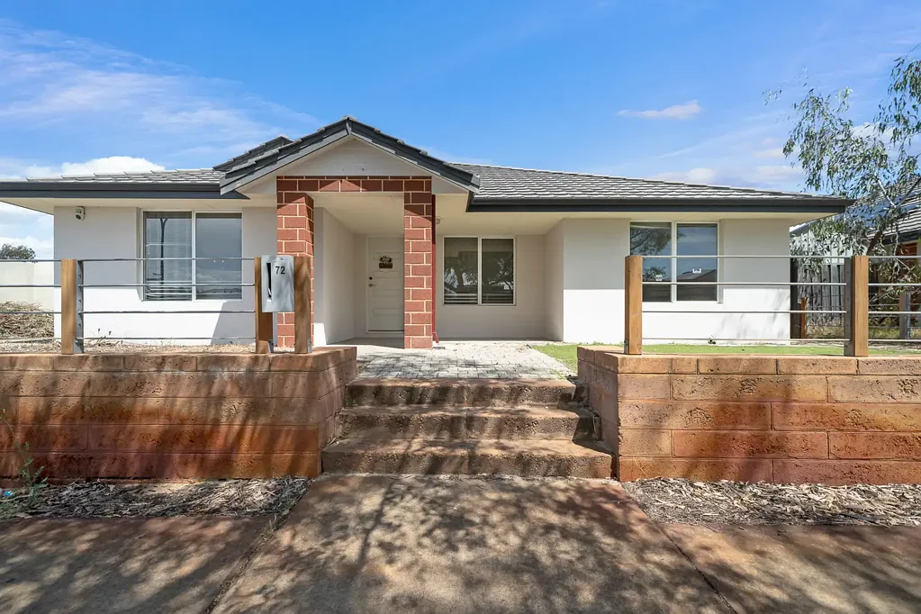 72 Banrock Drive, Ellenbrook, WA 6069