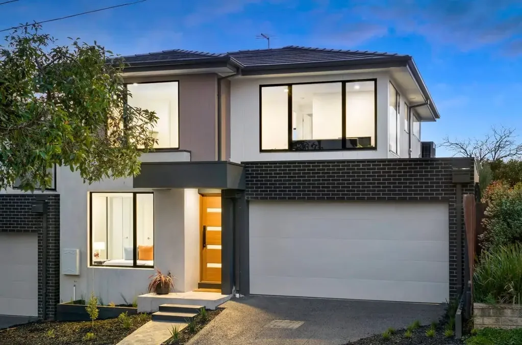 Bulleen 4બેડરૂમ Independent Street Frontage & No OC Fees