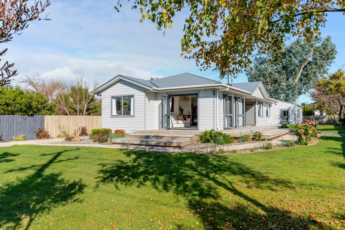 Carterton 3침실 Modern Comfort Meets Easy Living