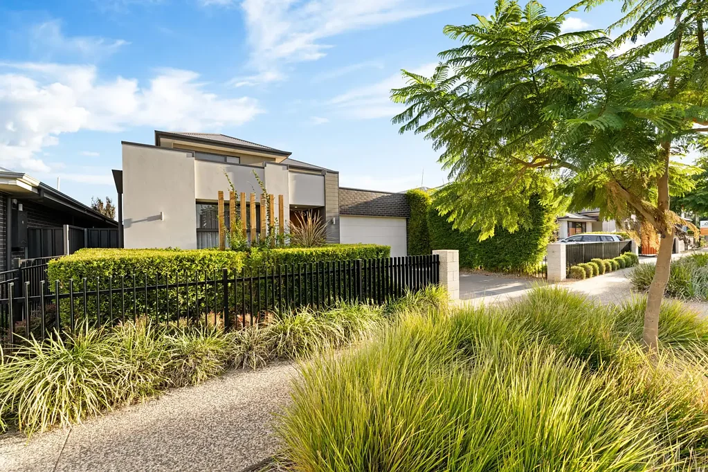 Angle Vale 4Zimmer Luxury Ex-Display Home in Prestigious Miravale Estate