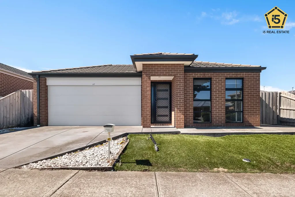 Modern Family Living in Prime Tarneit Location