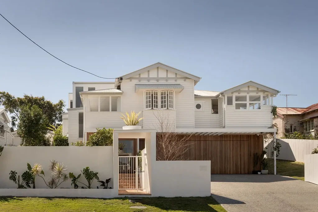 16 Daly Street, Camp Hill, QLD 4152