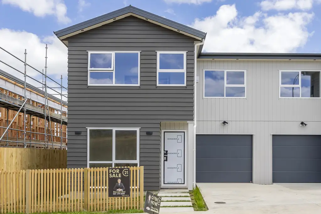 Beachlands 4 Bedroom Elevated Grace: A Masterpiece of Modern Design