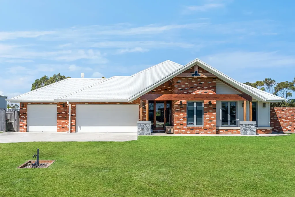 11 Pepper Drive, Lethbridge, VIC 3332