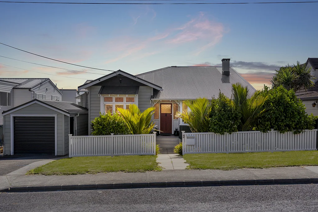 1/5 Corrella Road, Belmont, North Shore City, Auckland