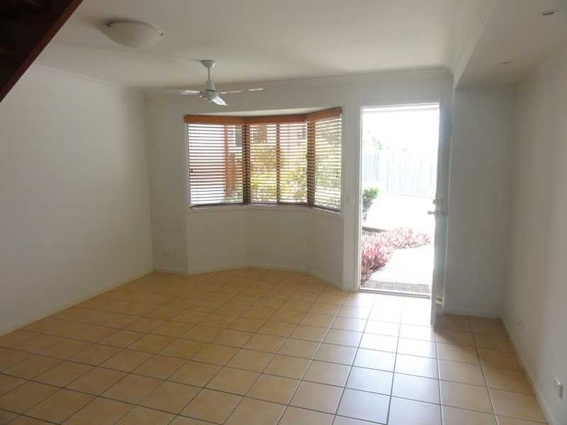 2A BEITZ ST, STRATHPINE QLD 4500, 0房, 0浴, Townhouse