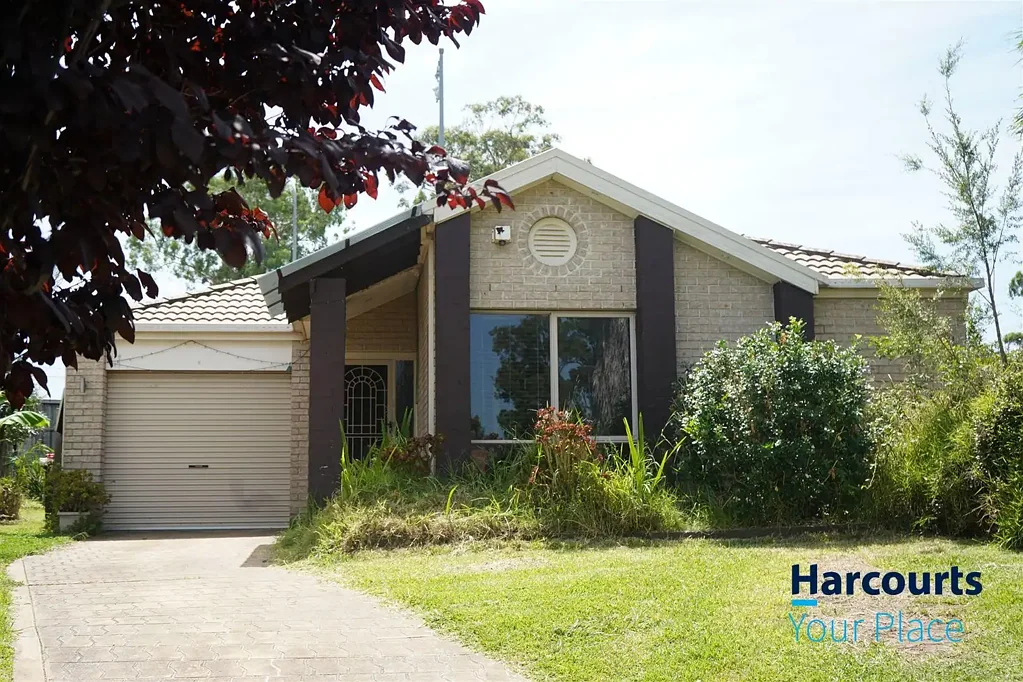 Family Home in Quiet Location!
