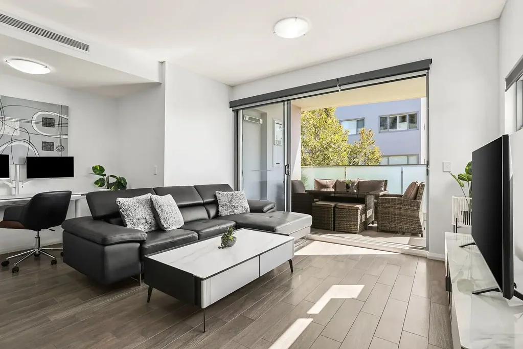 Pagewood 1Zimmer Sunlit Designer Apartment with Sleek Modern Design