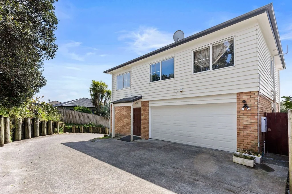 Flat Bush 4غرفة نوم Auction Next Week - Pre mortgagee sale