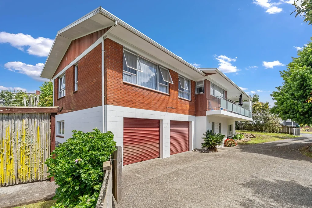 Maunu 3 Bedroom Spacious Family Living in Sought-After Maunu!