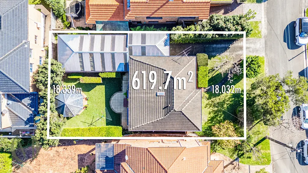 North Ryde 3Moenga Timeless Family Appeal in a Blue-Chip North Ryde Location with Exciting Duplex Potential (STCA)