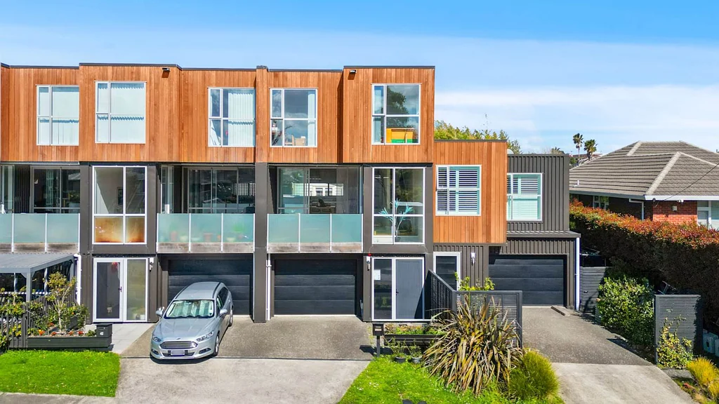 Devonport 3房  Premium Location ~ Top School Zone