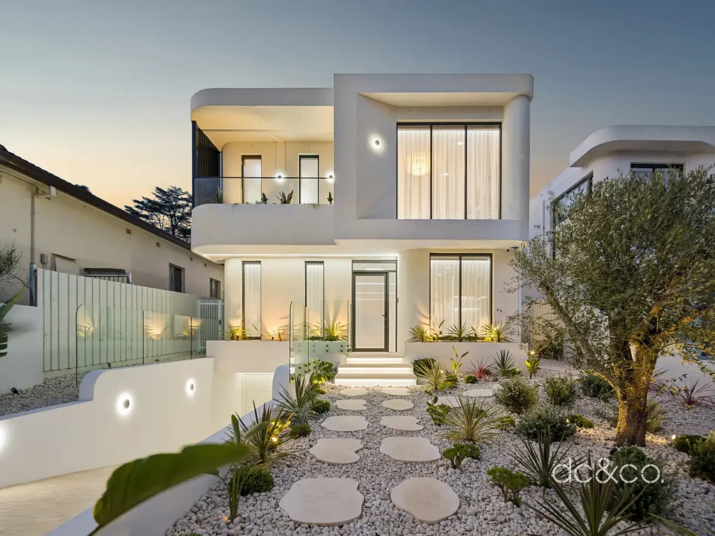 Concord 5Kwarto Sophisticated luxury with space to entertain