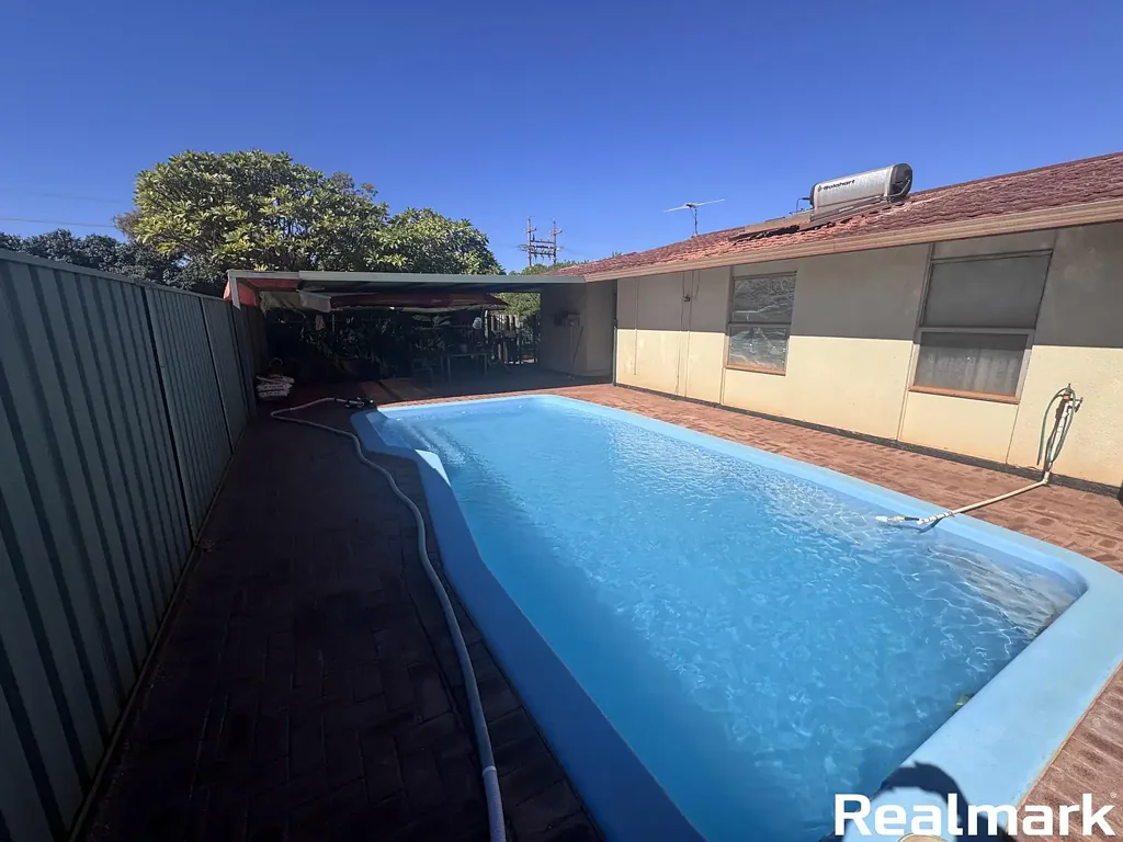 Newman 3ਬੈੱਡਰੂਮ UNDER OFFER WITH BRETT PHILP AT REALMARK!!