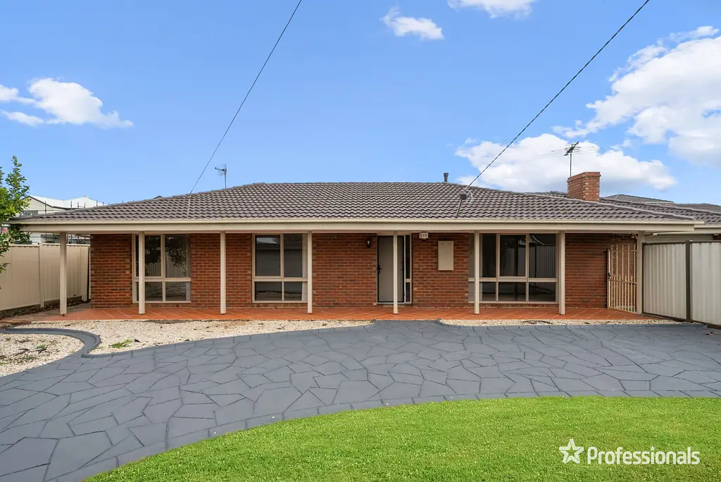 1/1 Montrose Court, Sydenham, VIC 3037