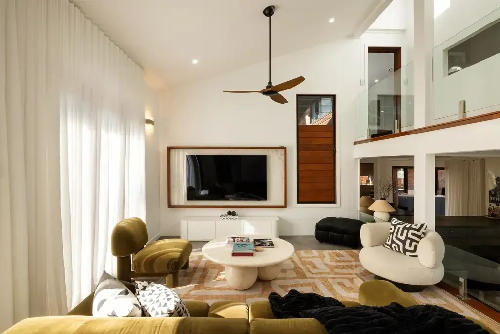Southport 4Zimmer Luxury Hidden Oasis on 768m2 Elevated Block