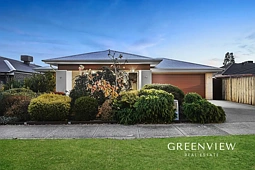 56 Strettle Crescent, Cranbourne North