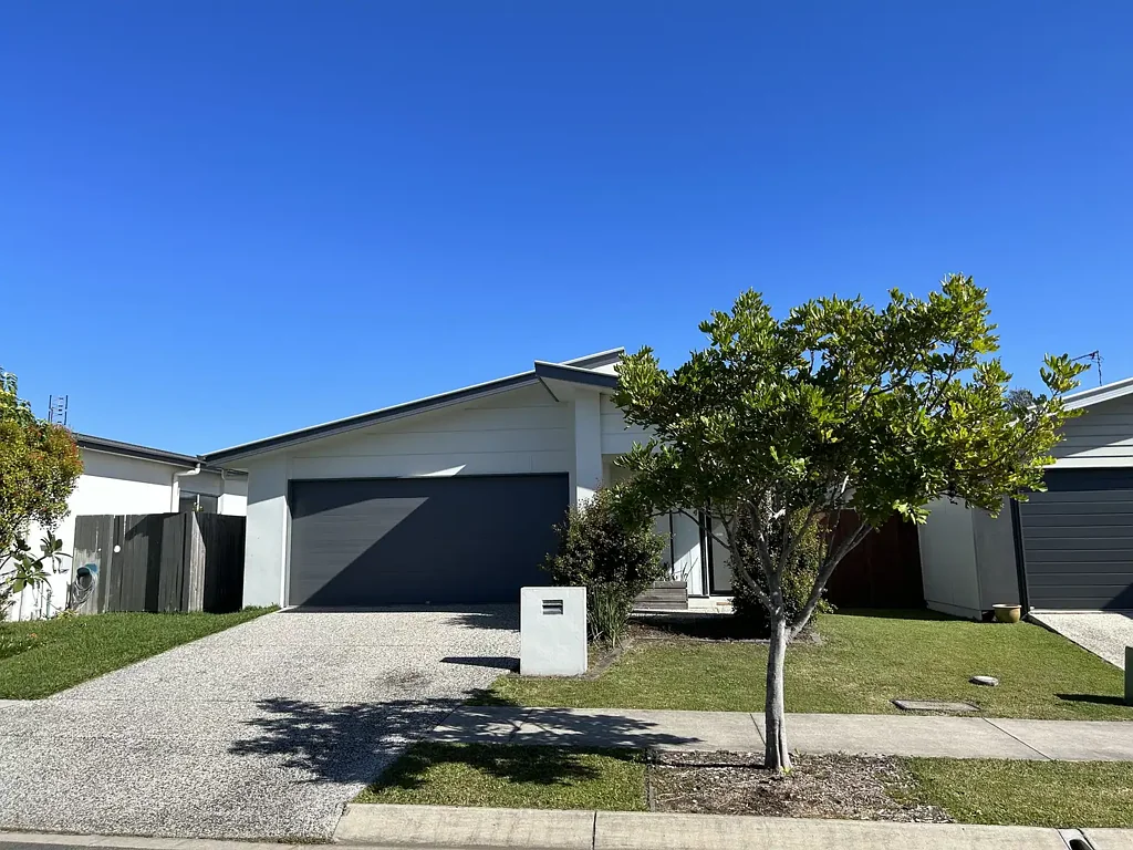 Family Home in Baringa