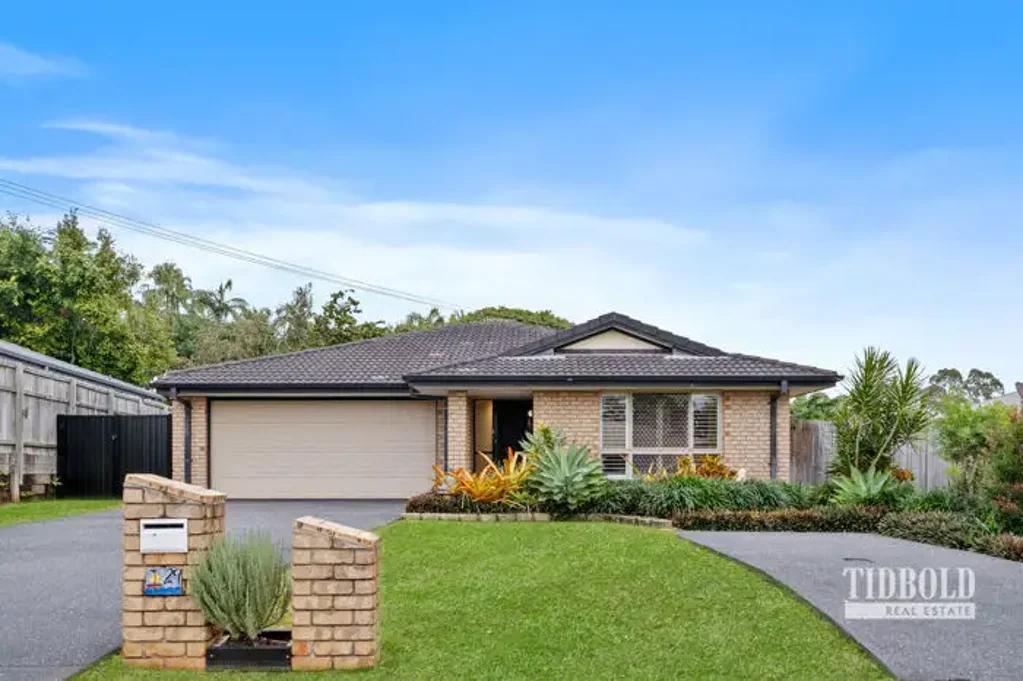 29 Spinnaker Circuit, Redland Bay, QLD 4165