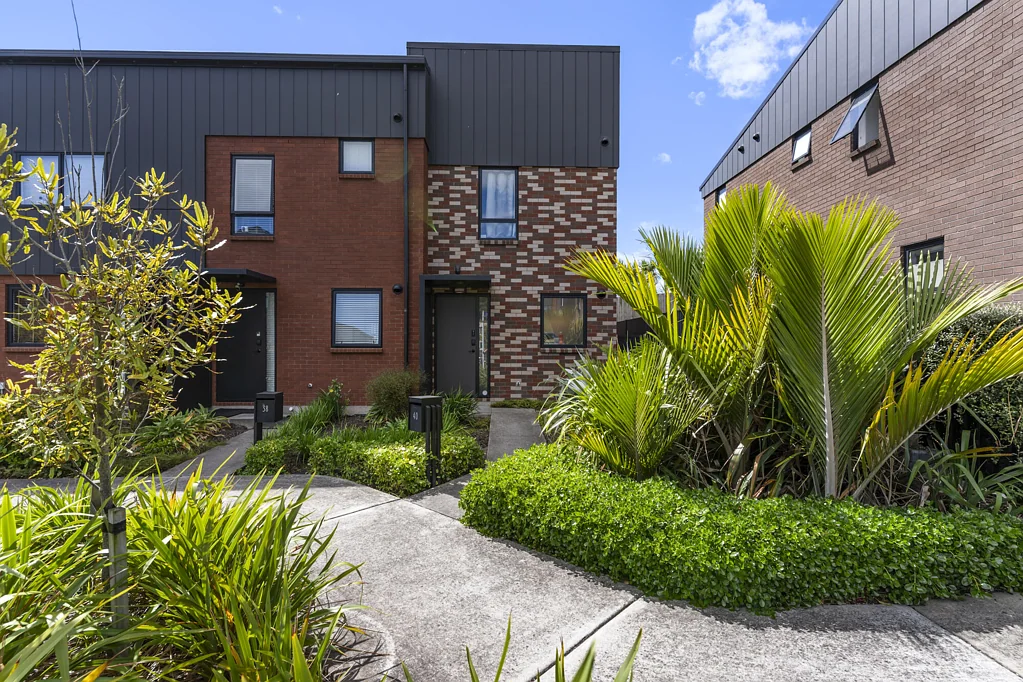 Manukau 2房  Serious Vendor - Present All Offers