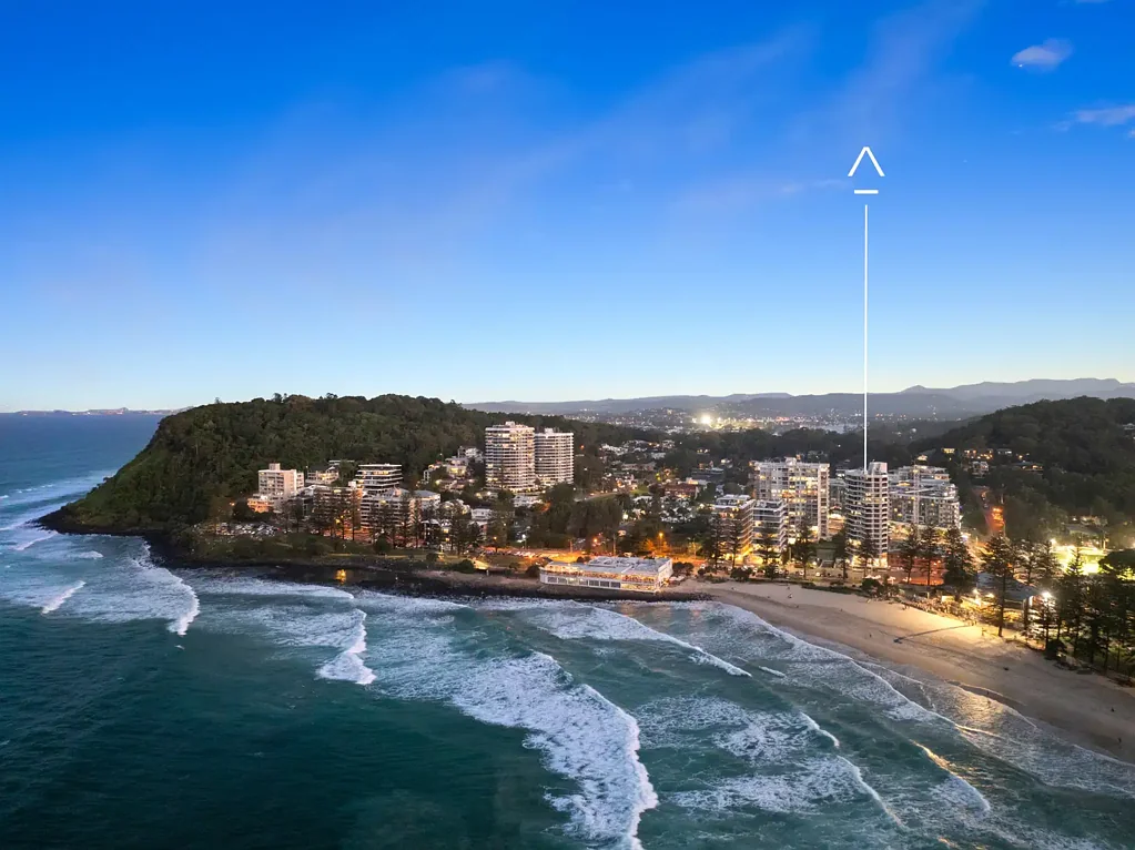 Burleigh Heads 2房  Welcome to the Coconut Crib, where uninterrupted ocean and skyline views frame spacious, beachfront living