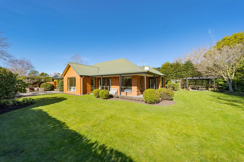 2 Springvale Gardens, Harewood, Christchurch, Canterbury, 4房, 2浴, House