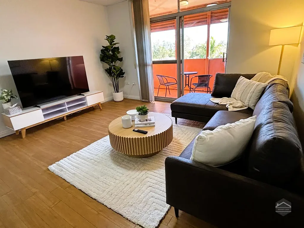 Executive Unit Living