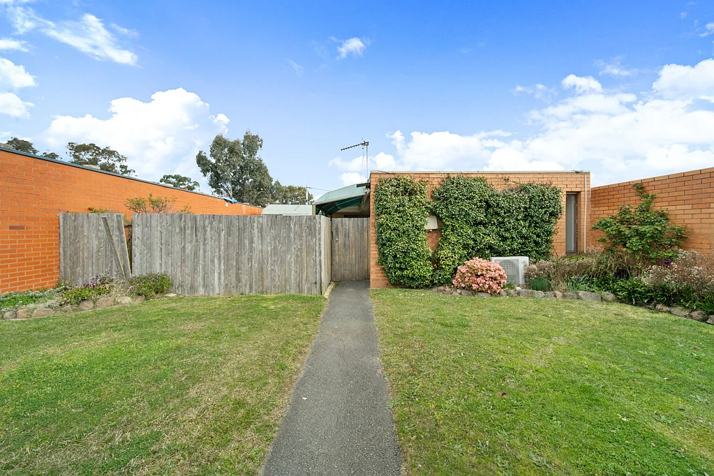 11 Cumbrae Place, Kambah, ACT 2902