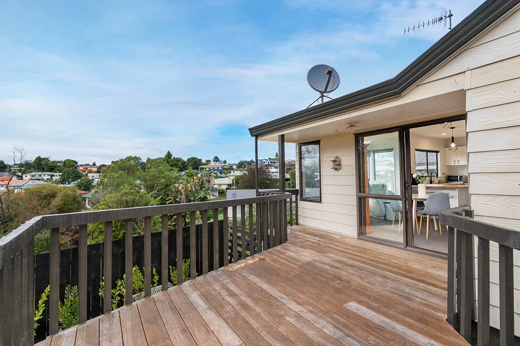 Brookfield 3房  FREEHOLD  INTERNAL GARAGE  HEALTHY HOMES