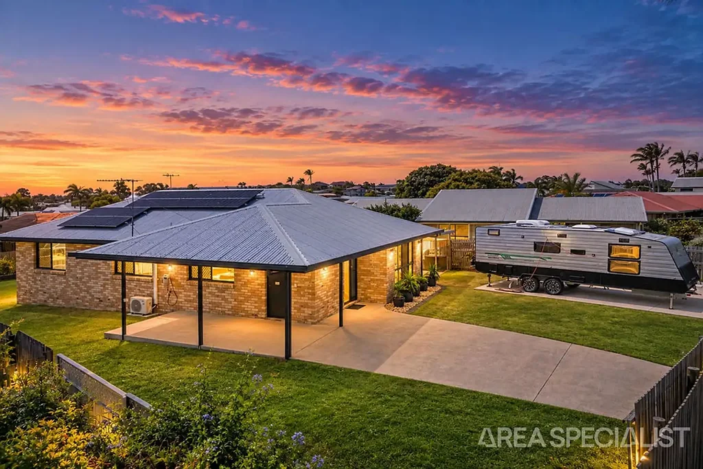Beaconsfield 3房  Freshly Painted Family Living with Space to Enjoy