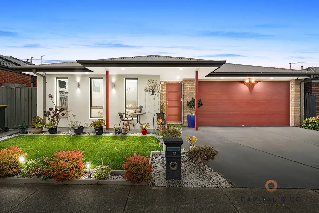 15 Arlington Park Parade, Mickleham, VIC 3064