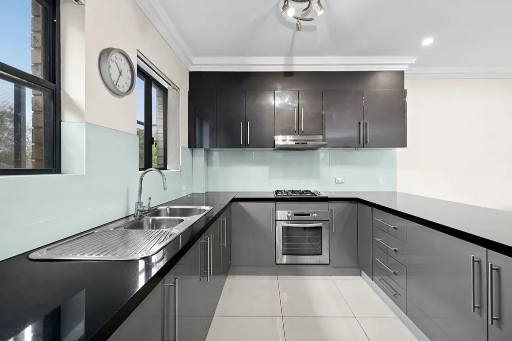 9/182-184 Greenacre Road, Bankstown, NSW 2200