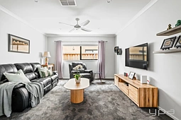 19 Buttermint Crescent, Manor Lakes