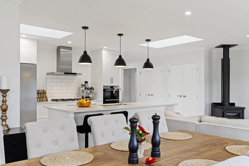 Kinloch 5Moenga Outstanding value, excellent features, large home
