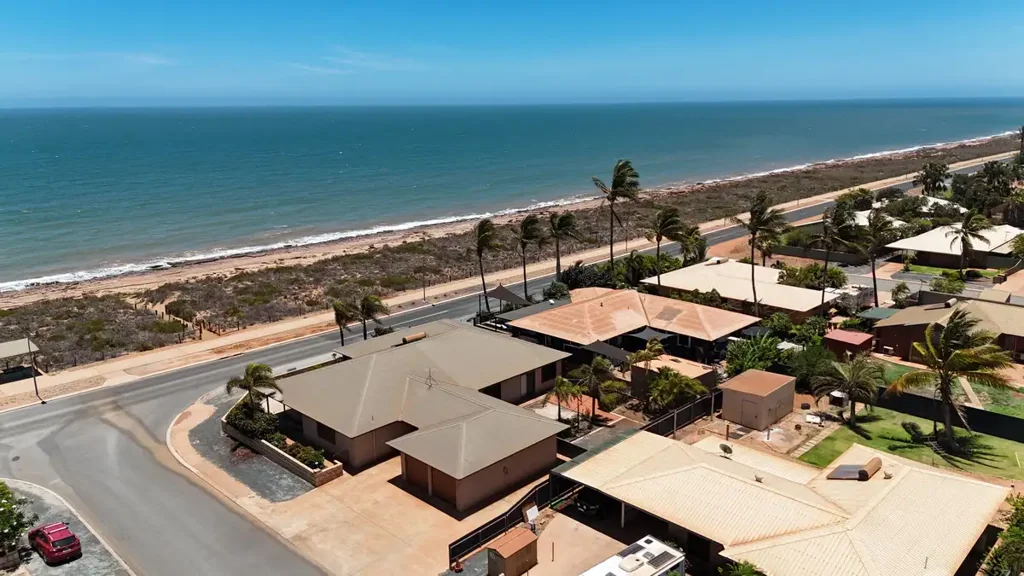 Port Hedland 5Moenga PANORAMIC OCEAN VIEWS!! BLUE-CHIP SUTHERLAND STREET HOME