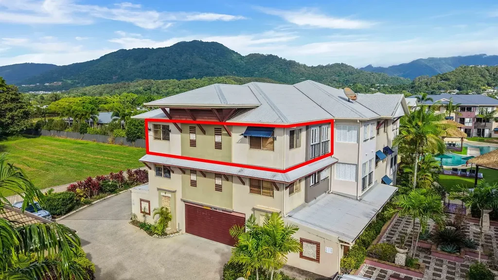 Manoora 2कमरा Top Floor Position - Strong Return - Secure Gated Complex