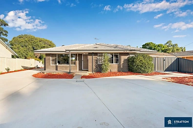Kelmscott 3 Slaapkamer Low-Maintenance 3-Bedroom Home In Prime Location Near to All Amenities!!