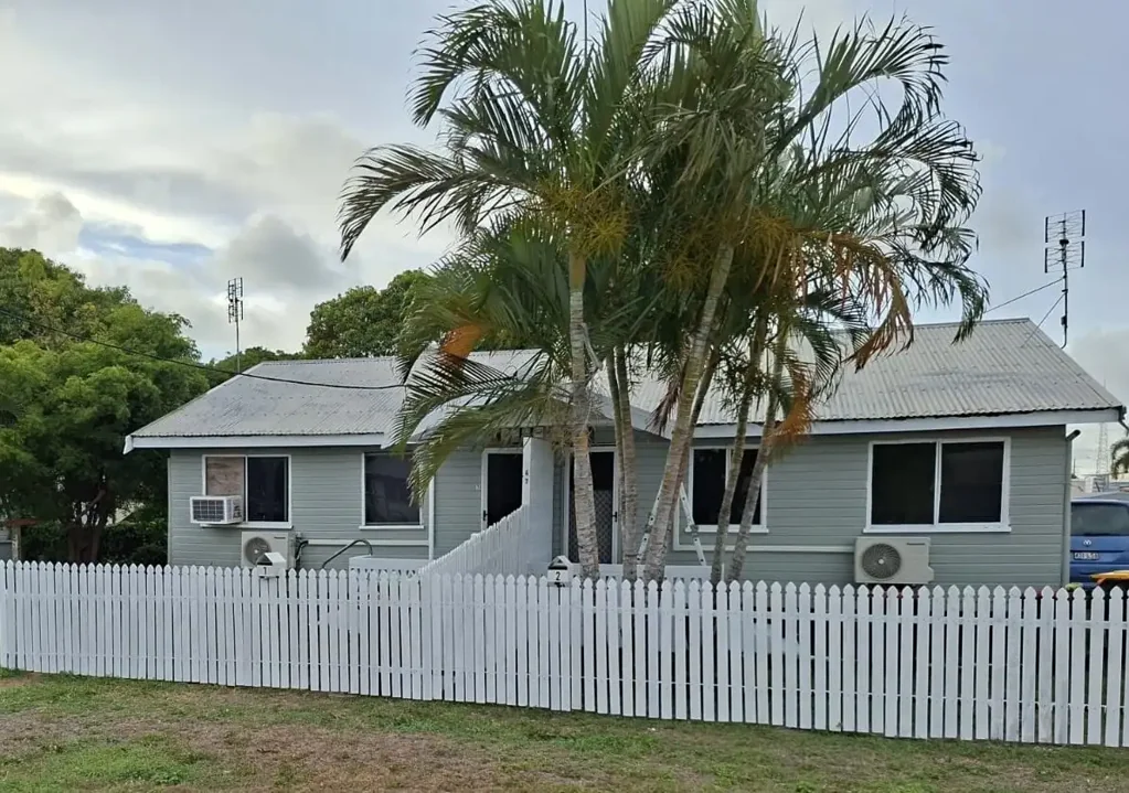 Stunning Renovated 2-Bedroom Duplex - A Must See