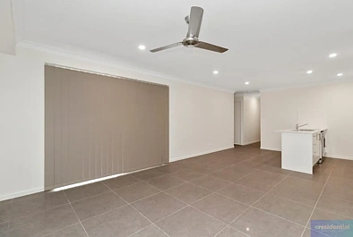 ਰਹਿਣ ਵਾਲਾ ਕਮਰਾ - 8 Pampling Street, Caboolture, QLD 4510
